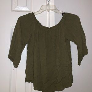 off the shoulder green blouse 🍀